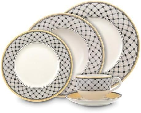 Elegant Floral Dinner Plate by Villeroy Boch