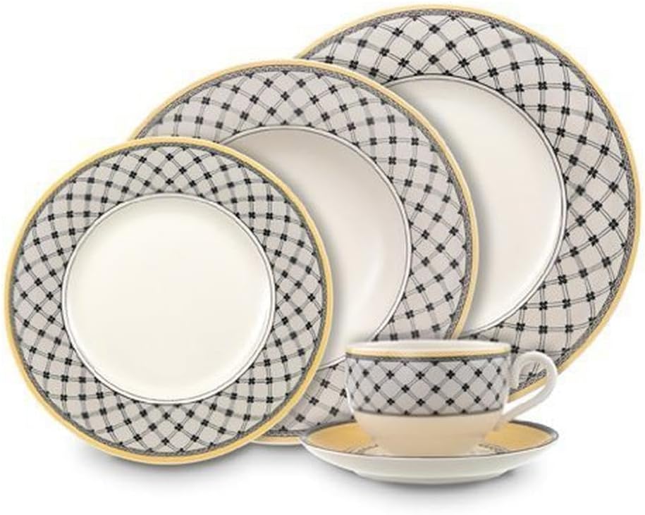 Elegant Floral Dinner Plate by Villeroy Boch