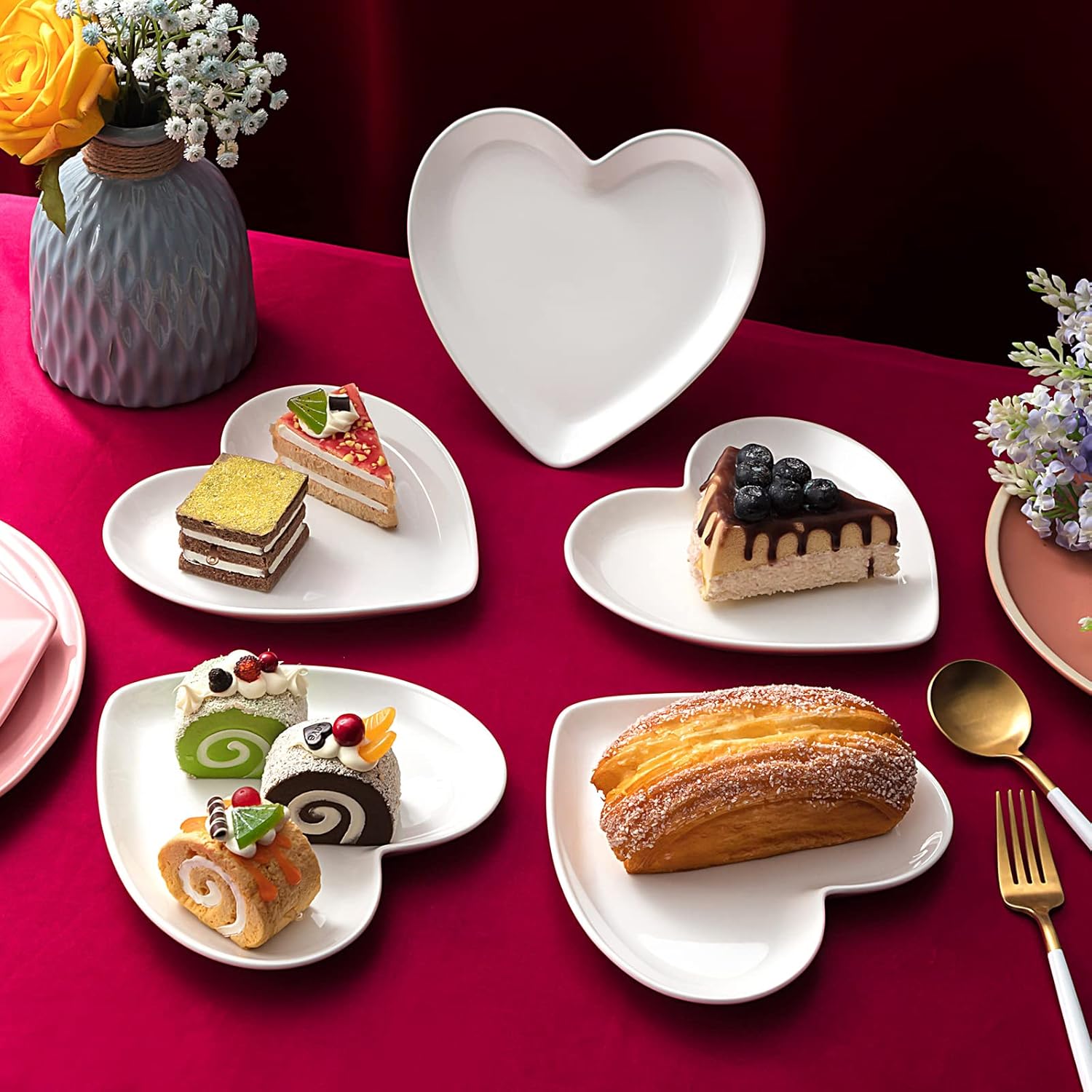 Adorable 12-Piece Heart Ceramic Plates forWeddings Greetings