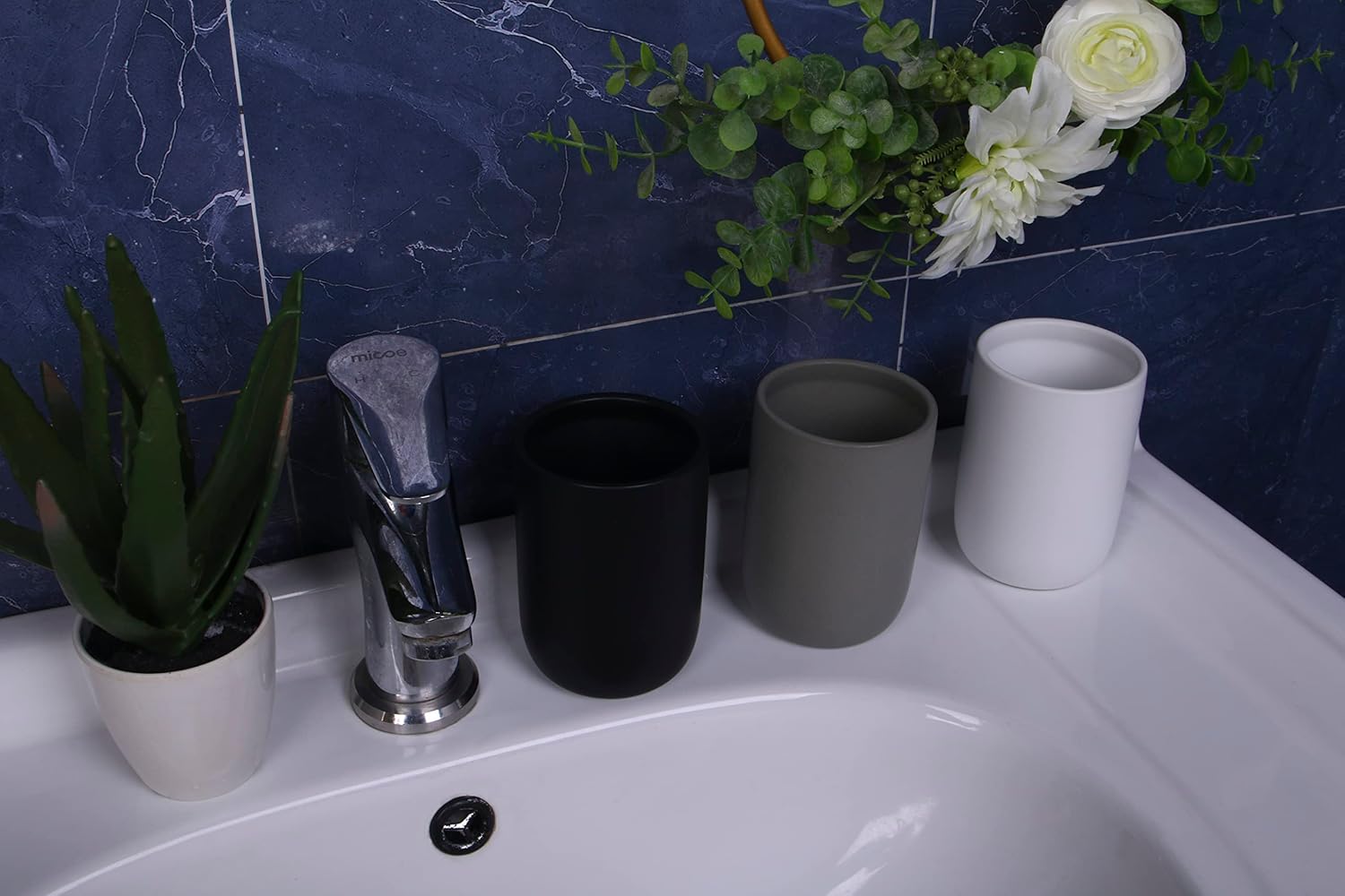 cordial Ceramic Toothbrush Dispenser for Bathroom Black