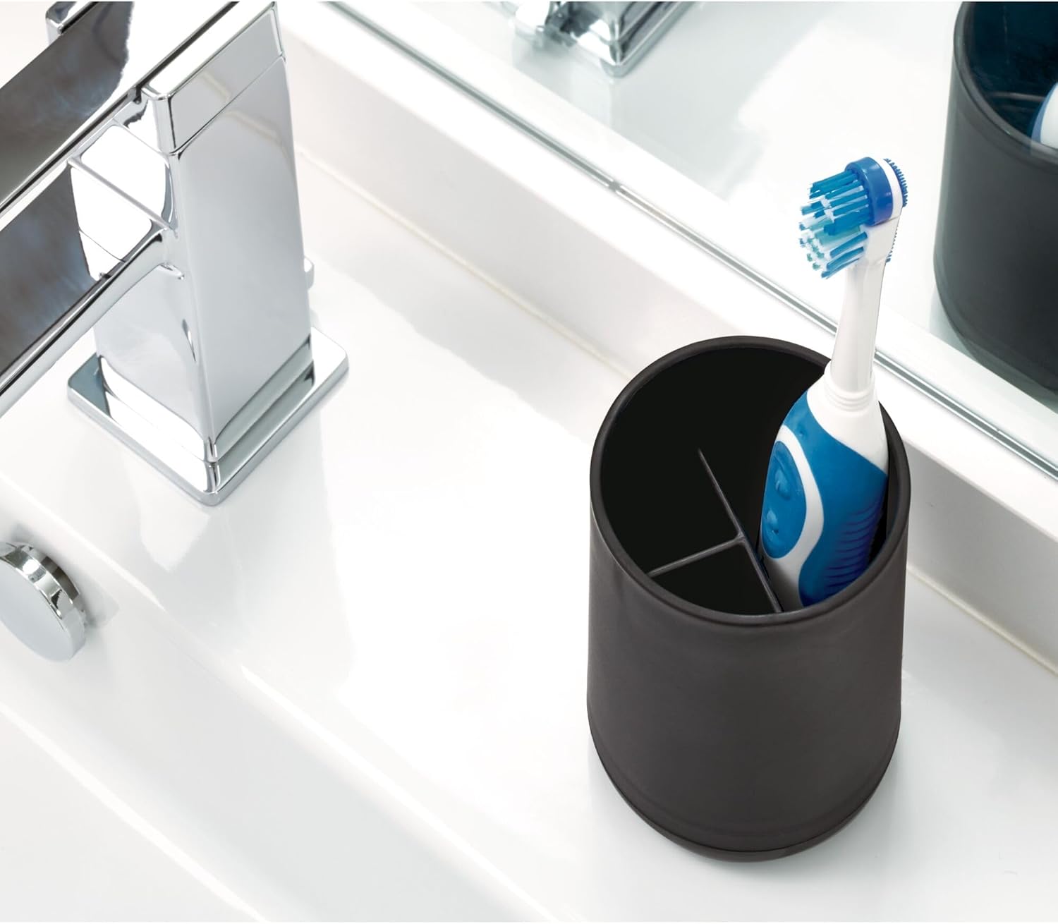 Elegant Compact Soft Aqua Toothbrush Holder