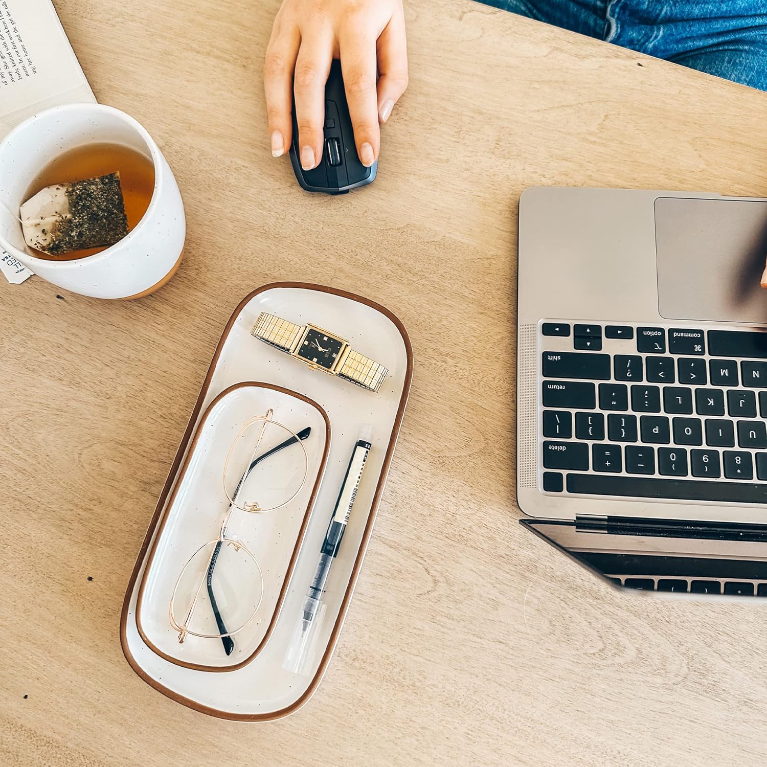 Pause Organize with Mora Tray